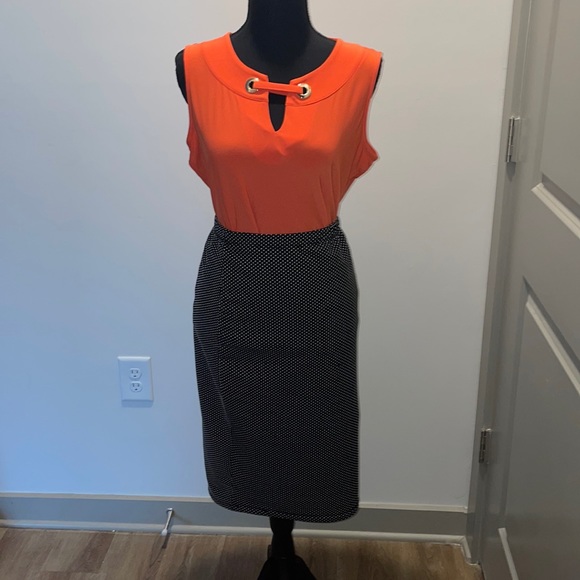 Dresses & Skirts - Polka dot skirt